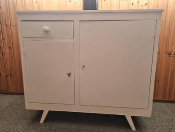 Brocante Kastje met Lade en Deur beschikbaar voor biedingen