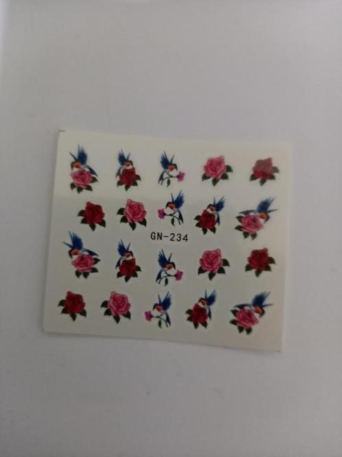 Velletje nagel water decals stickers GN-234 bloemen rood, Sieraden, Tassen en Uiterlijk, Uiterlijk | Cosmetica en Make-up, Nieuw