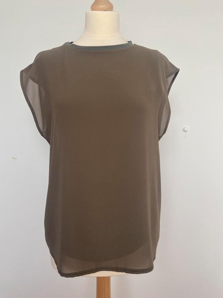 Aaiko top - maat M, Kleding | Dames, Tops, Zo goed als nieuw, Maat 38/40 (M), Groen, Zonder mouw, Ophalen of Verzenden