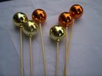 6x BIJSTEKER Kerstbal op Stok 3½ cm. 6 'gouden'  Kerstballen, Ophalen of Verzenden, Gebruikt
