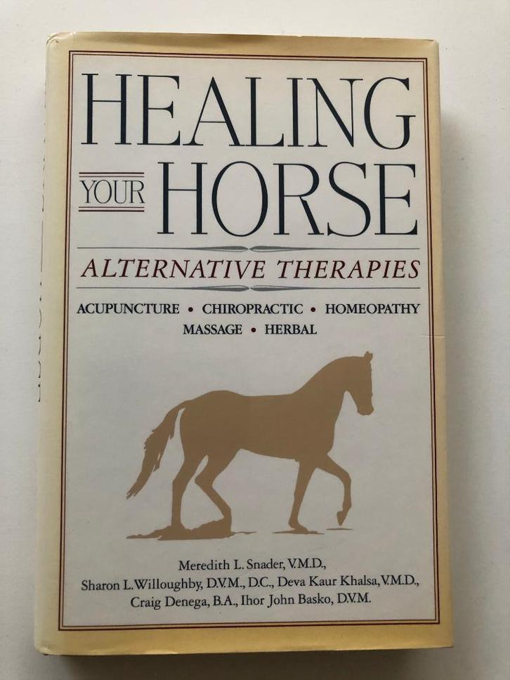 Healing your horse, Boeken, Dieren en Huisdieren, Zo goed als nieuw, Paarden of Pony's, Verzenden