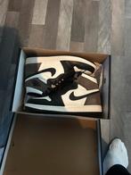 Jordan 1 Mocha Brown - Top conditie!, Kleding | Heren, Schoenen, Ophalen of Verzenden, Zo goed als nieuw, Bruin, Sneakers of Gympen