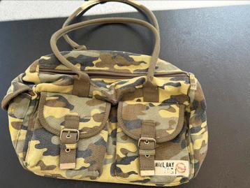 Daniel Ray tas camouflagelook beschikbaar voor biedingen