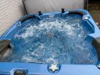 Mooie jacuzzi, amerikaanse spa, Tuin en Terras, Bubbelbaden en Hottubs, Ophalen, Zo goed als nieuw, Filter, Vast