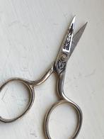 klein antiek zilverkelurig borduur schaartje, Verzenden