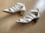 Damesschoenen maat 39 1/2 wit, Pumps, Wit, Voltan, Ophalen of Verzenden
