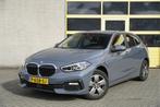 BMW 1-serie 118i Automaat! Business Edition BJ2022 Lmv 16" |, Auto's, Gebruikt, Lichtsensor, Origineel Nederlands, 3 cilinders
