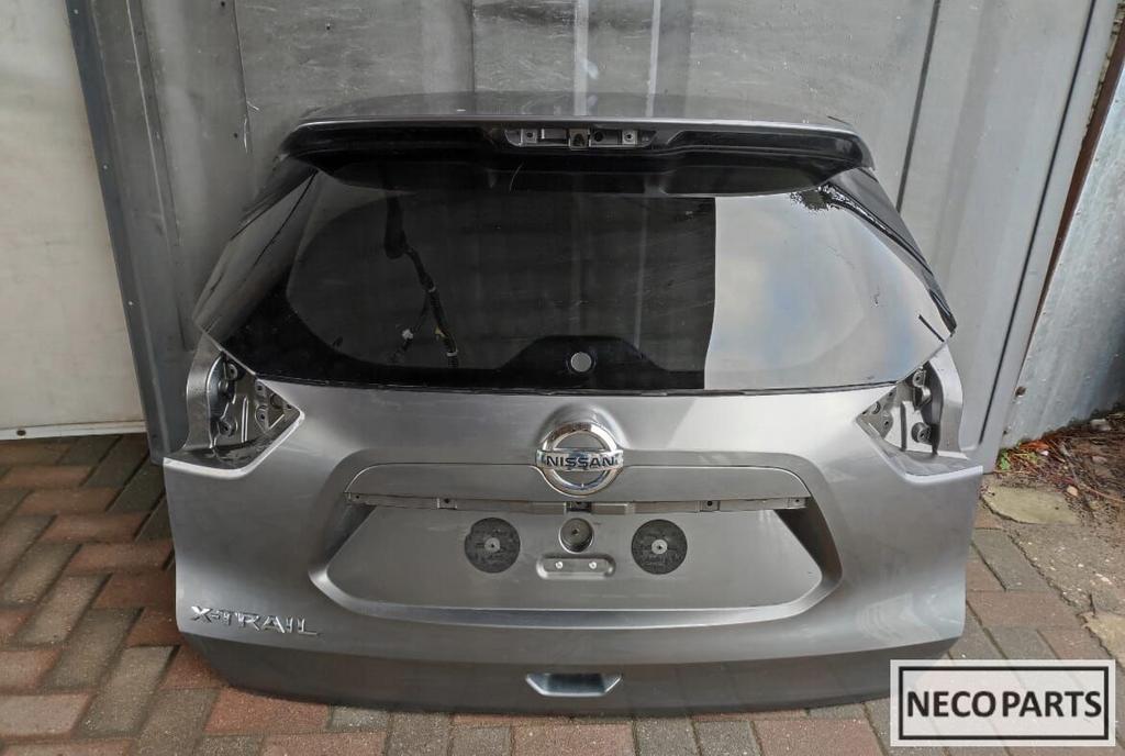 NISSAN X-TRAIL XTRAIL T32 ACHTERKLEP ORIGINEEL OP AANVRAAG!!, Gebruikt, Achterklep, Ophalen of Verzenden, Achter
