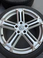 Volkswagen golf 6 velgen 225/40/18, Auto-onderdelen, Banden en Velgen, 18 inch, Gebruikt, Velg(en), Verzenden