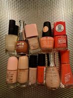 DIVERSE MERKEN NAGELLAK MEESTE ZIJN NOG NIEUW., Overige kleuren, Ophalen of Verzenden, Zo goed als nieuw, Handen en Nagels