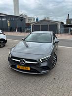 Mercedes - benz A klasse 180d 2018 AUT Bomvol, Auto's, Automaat, Beige, Bedrijf, Diesel