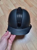 Paardrijcap Fouganza maat 54 cm, Ophalen, Gebruikt, Cap