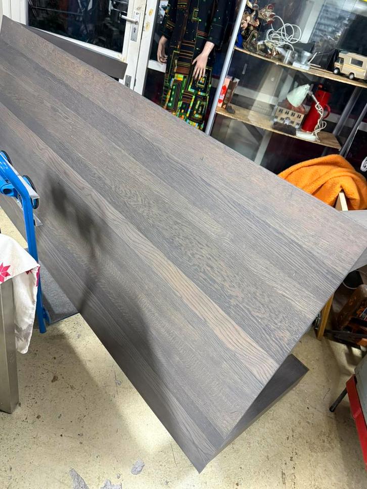 Eetkamertafel massief hout met houten poten metaal onderstel, Huis en Inrichting, Tafels | Eettafels, Zo goed als nieuw, 50 tot 100 cm