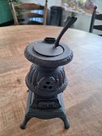 Antiek Miniatuur Potkachel Gietijzer, Antiek en Kunst, Ophalen of Verzenden