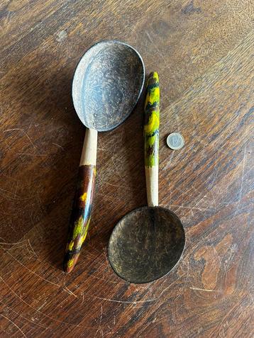 Handgemaakte kokos- en houten lepels – set van 2 beschikbaar voor biedingen