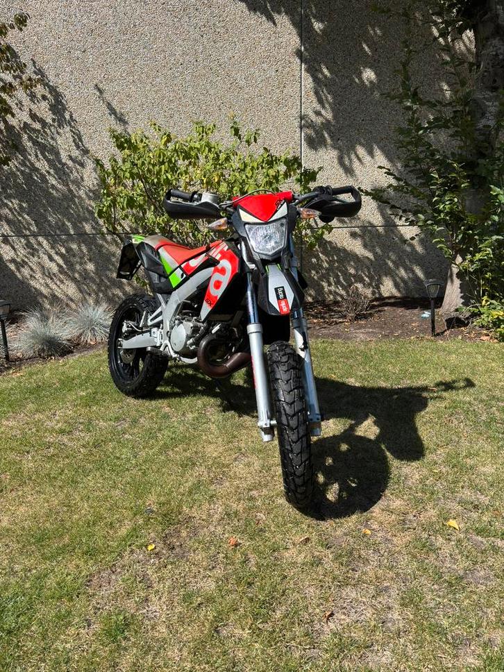 Aprilia sx50 limited edition 2017, Fietsen en Brommers, Brommers | Crossbrommers, Gebruikt, Derbi, Ophalen