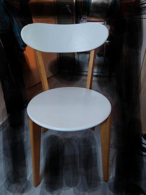 JYSK eetkamerstoel, Huis en Inrichting, Stoelen, Gebruikt, Eén, Hout, Ophalen