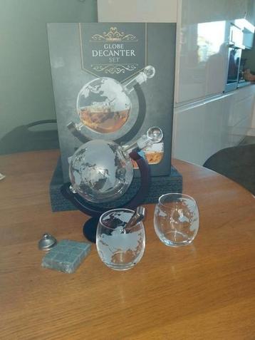 Globe Decanter set  beschikbaar voor biedingen