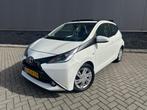 Toyota AYGO 1.0 VVT-I X-Wave Cabrio A-Camera navi Bleuth, Voorwielaandrijving, Euro 5, Gebruikt, 4 stoelen