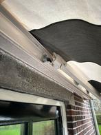 Zonnescherm 4m breed, defect - Gratis af te halen!, Ophalen, Gebruikt, Elektrisch, 250 cm tot 450 cm
