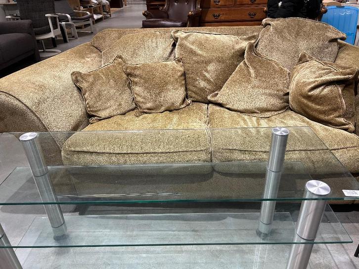 Luxe design bank – velvet look goud / beige met sierkussens, Huis en Inrichting, Banken | Bankstellen, Zo goed als nieuw, Rechte bank