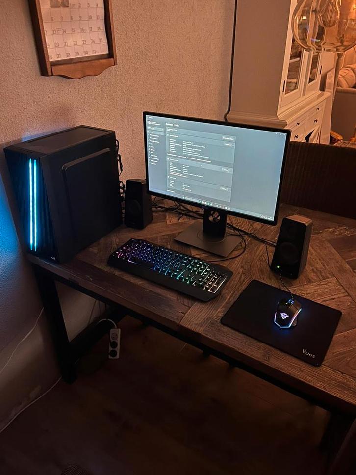 nette staat game pc compleet!, Computers en Software, Desktop Pc's, Gebruikt, 3 tot 4 Ghz, HDD, SSD, Ophalen of Verzenden