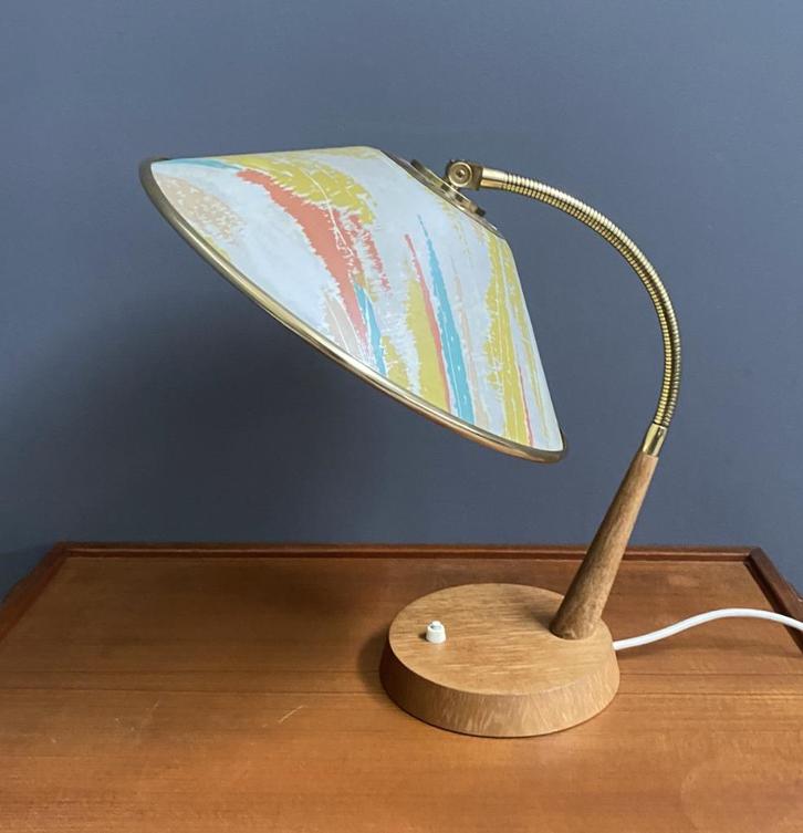 50 jaren TEMDE tafel lamp gekleurde kap met buig nek, Huis en Inrichting, Lampen | Tafellampen, Gebruikt, Minder dan 50 cm, Hout