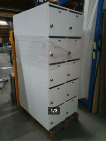 4x Luxe Vepa lockerkasten met softclose ( 20 vakken ) wit beschikbaar voor biedingen