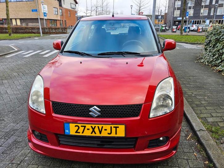 Suzuki Swift 1.3 3D 2007 Rood, Auto's, Suzuki, Particulier, Swift, Benzine, C, Hatchback, Handgeschakeld, Origineel Nederlands