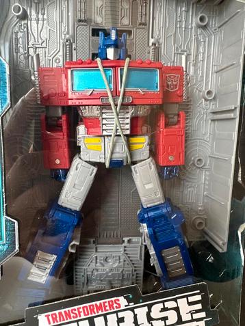 Transformers Earthrise Optimus Prime - Nieuw in Doos beschikbaar voor biedingen
