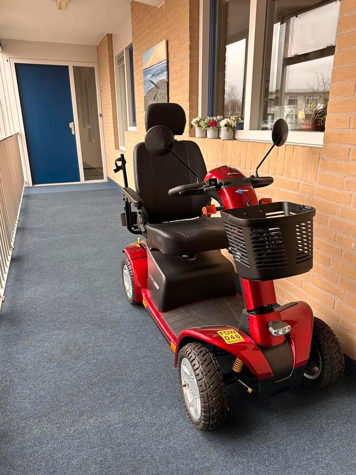 Scootmobiel Pride Victory XL 130 4 wiel rood nieuwstaat, Diversen, Brommobielen en Scootmobielen, Zo goed als nieuw, Pride, 36 t/m 45 km