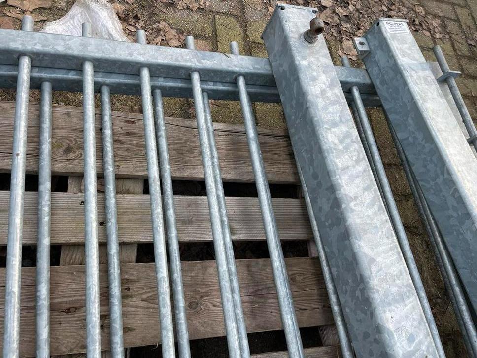 Spijlenpoort 3 meter breed en 1 meter hoog, Tuin en Terras, Tuinpoorten, Ophalen, Gebruikt, Staal, 100 tot 150 cm