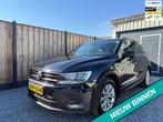 Volkswagen TIGUAN 1.5 TSI ACT Comfortline Business Pano|ACC, 4 cilinders, Zwart, Leder, Bedrijf