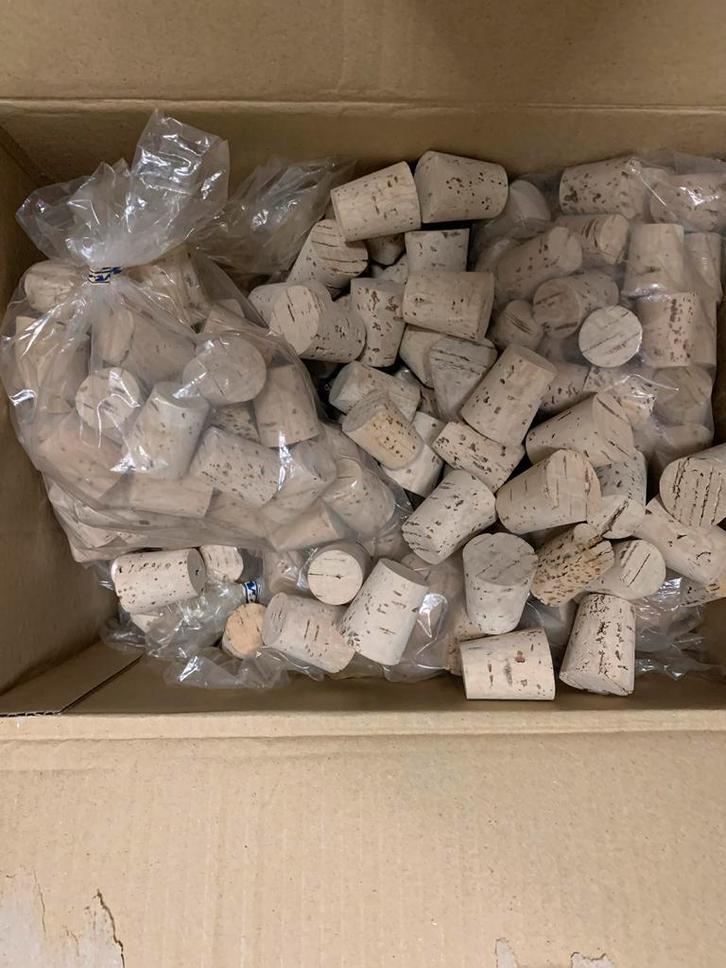 Nieuwe Wijnkurken - Echt Kurk, Hobby en Vrije tijd, Overige Hobby en Vrije tijd, Ophalen