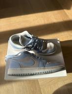 Nike air jordan 1 low maat 36,5, Ophalen of Verzenden, Zo goed als nieuw, Grijs, Sneakers of Gympen