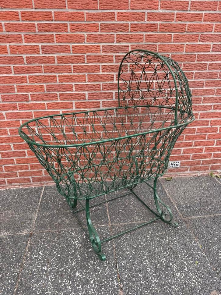 Vintage kinderwieg ijzer jaren 1800, Kinderen en Baby's, Babywiegjes en Ledikanten, Gebruikt, Wieg, Ophalen