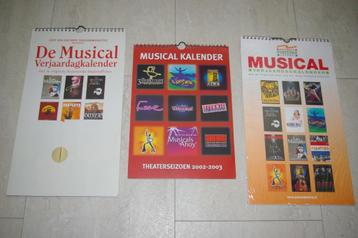 Musical artikelen o.a: programmaboeken, bekers, enz. Deel 1 beschikbaar voor biedingen