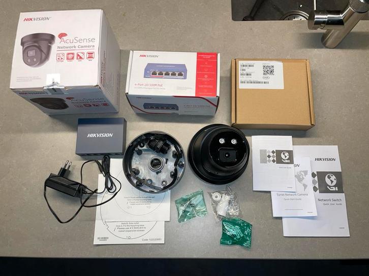 Hikvision bewakingscamera compleet set, Audio, Tv en Foto, Videobewaking, Zo goed als nieuw, Buitencamera, Ophalen of Verzenden