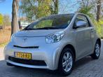 Toyota IQ 1.0 VVTi Comfort AUTOMAAT Apple CarPlay Navi, Auto's, Gebruikt, Overige kleuren, 4 stoelen, 68 pk