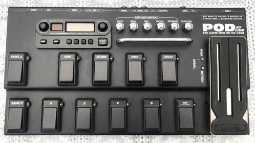 Line 6 POD XT LIve  ( selectknopje moet worden vervangen ), Muziek en Instrumenten, Versterkers | Bas en Gitaar, Gebruikt, Gitaar