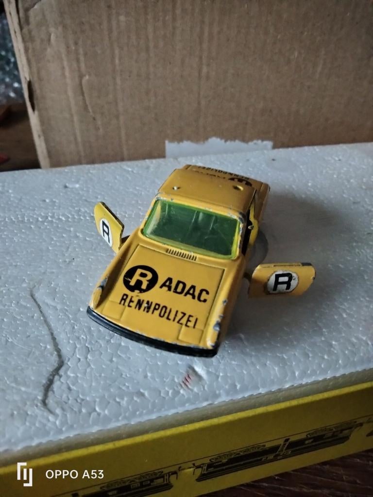 Vw Porsche  adac siku 1.64, Hobby en Vrije tijd, Modelauto's | 1:50, Ophalen of Verzenden, Zo goed als nieuw