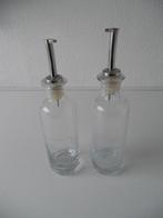 2 azijn/olie flesjes van Riviera Maison, Ophalen of Verzenden, Aardewerk, Wedgwood, Bord(en)