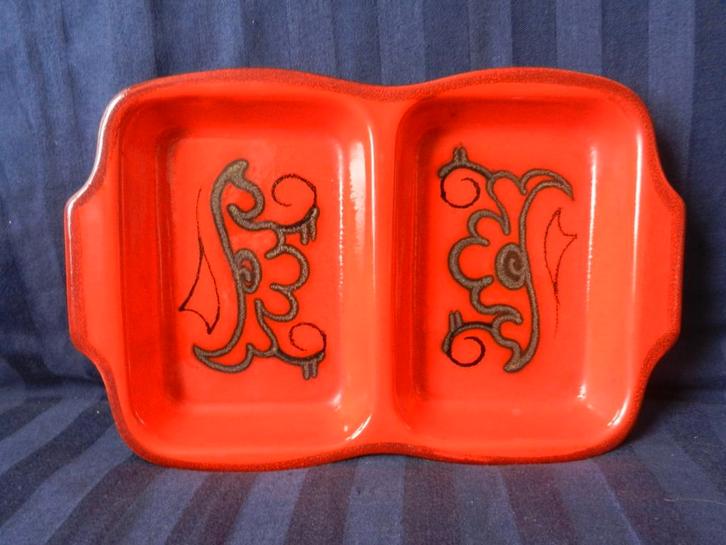 Flora Gouda plateel tweevaksschaal decor Tokio ex 2, Antiek en Kunst, Antiek | Keramiek en Aardewerk, Ophalen of Verzenden