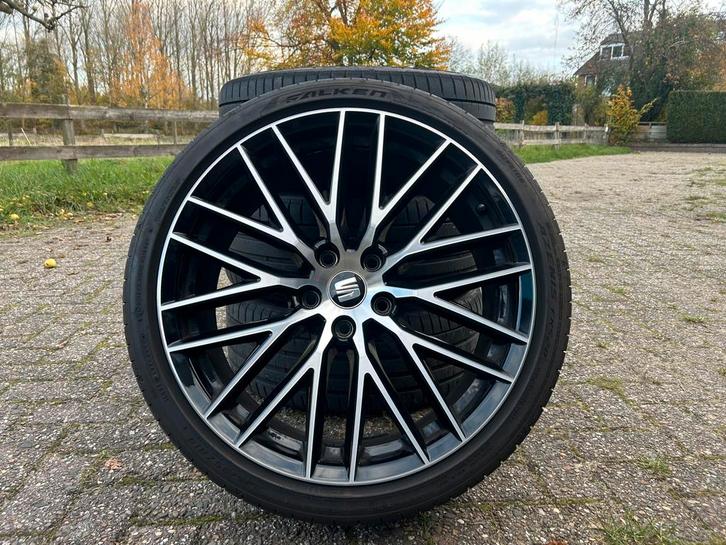 Seat Leon Cupra FR 19 inch velgen 5x112 Zomerset, Auto-onderdelen, Banden en Velgen, Banden en Velgen, Zomerbanden, 19 inch, 235 mm