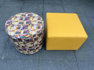 2x hocker KFF en ronde hocker / poef  in zeer goede staat beschikbaar voor biedingen