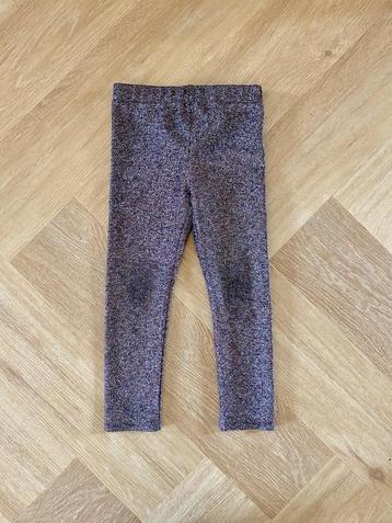 Zwarte legging met glitters van Kiabi, maat 98 / 104 beschikbaar voor biedingen