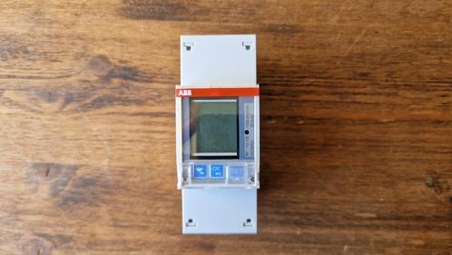 ABB kWh meter 1p+n B21 112-100, Hobby en Vrije tijd, Elektronica-componenten, Zo goed als nieuw, Ophalen