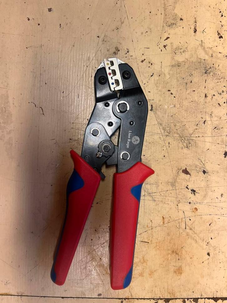 Sn 02C krimptang, Doe-het-zelf en Verbouw, Gereedschap | Handgereedschap, Zo goed als nieuw, Ophalen of Verzenden