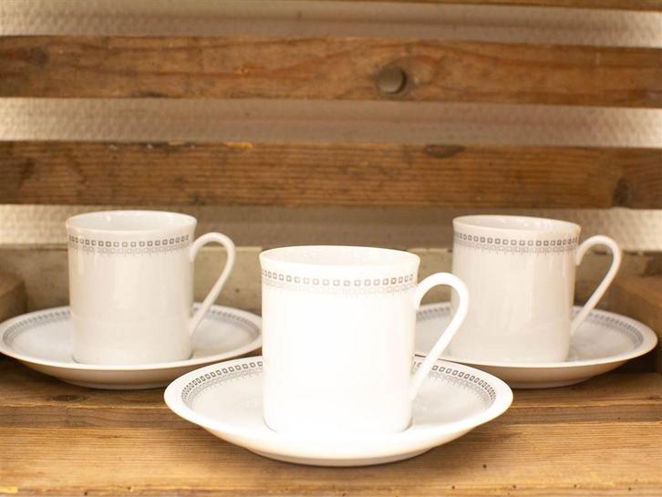 6 delig Arsberg porseleinen kop en schotel 34430, Huis en Inrichting, Keuken | Servies, Gebruikt, Kop(pen) en/of Schotel(s), Overige stijlen