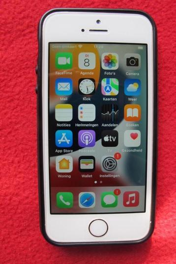 iPhone SE 1st gen., 64gb, hoesje, batt. 100%, A1723 beschikbaar voor biedingen